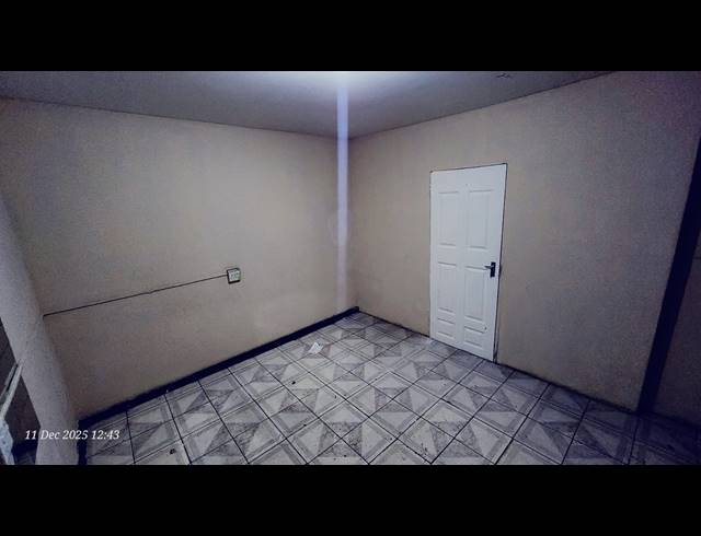 8 BEDROOM HOUSE FOR SALE IN NORTHDALE